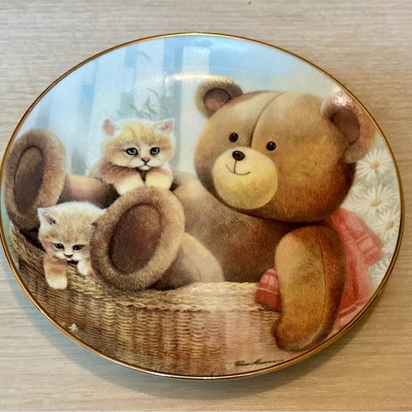 Limited Edition “A Stuffed Friend” Cat Plate by Ruane Manning | The Danbury Mint - Picture 16 of 16